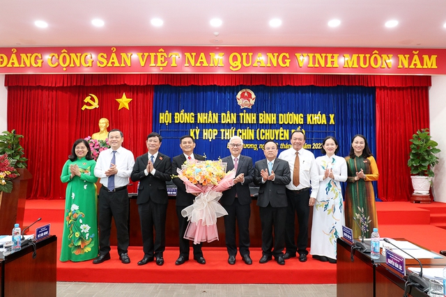 Bình Dương: Ông Nguyễn Văn Lộc được bầu giữ chức vụ Chủ tịch HĐND tỉnh - Ảnh 1.