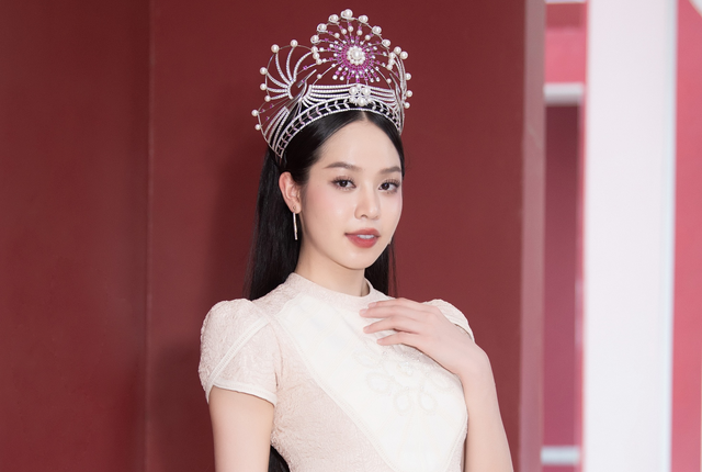 Hoa hậu Thanh Thủy chia sẻ việc vượt qua nỗi sợ bạo lực ngôn từ  - Ảnh 1.