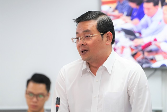Chủ tịch Phan Văn Mãi chủ trì họp báo về đề xuất cơ chế vượt trội phát triển TP.HCM - Ảnh 5.