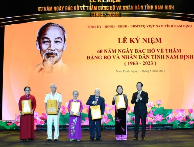  Nam Định tổ chức lễ kỷ niệm 60 năm Ngày Bác Hồ về thăm - Ảnh 2.