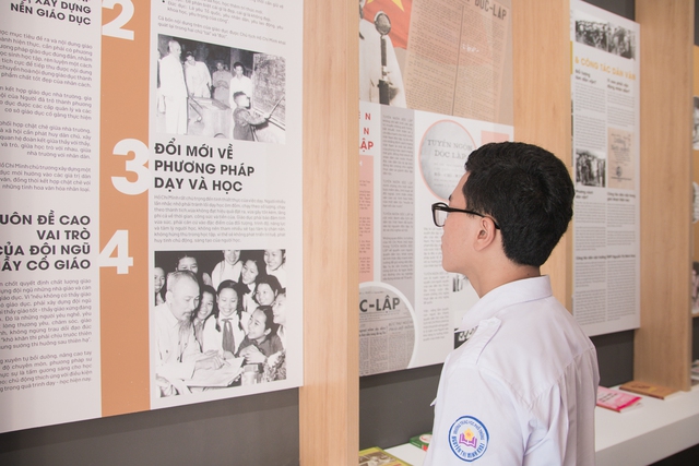 Học sinh thiết kế ảnh, lập trình web cho Không gian văn hóa Hồ Chí Minh - Ảnh 2.