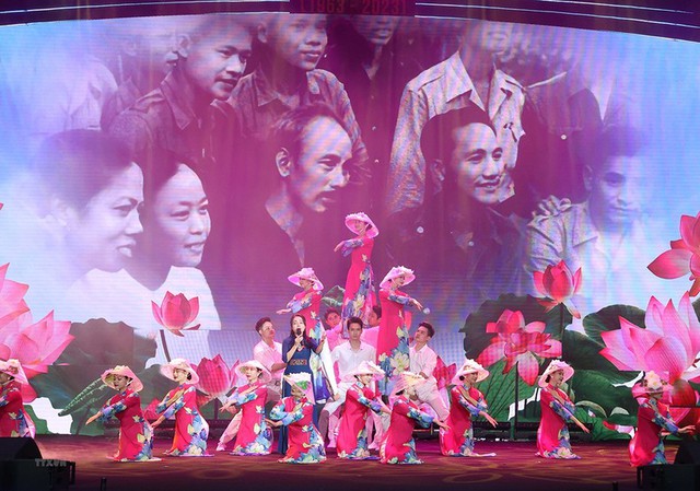  Nam Định tổ chức lễ kỷ niệm 60 năm Ngày Bác Hồ về thăm - Ảnh 4.