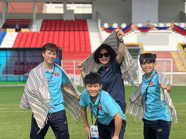Chờ Huỳnh Như ghi bàn, đội tuyển nữ Việt Nam trút mưa bàn thắng - Ảnh 1.