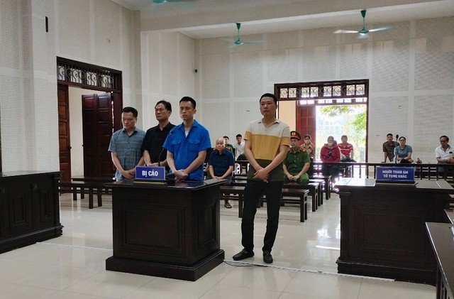 Quảng Ninh: Cựu cán bộ Cẩm Phả lĩnh án vì sai phạm trong đấu thầu, xây dựng  - Ảnh 1.