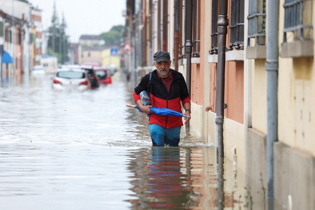 Lũ lụt lịch sử, thủ tướng Ý phải rời hội nghị G7 sớm - Ảnh 5.
