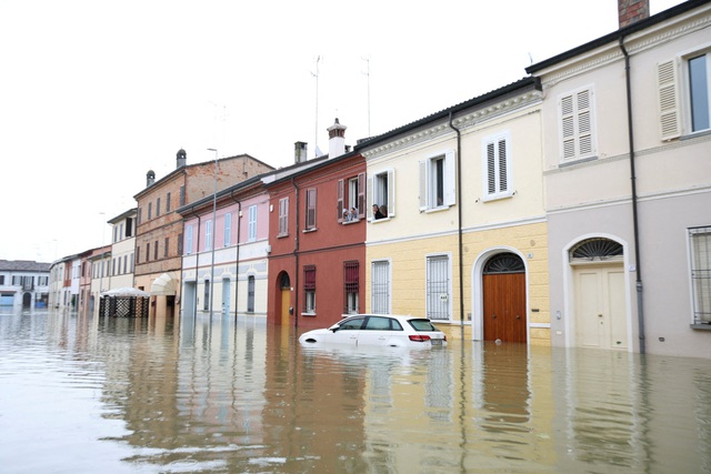 Lũ lụt lịch sử, thủ tướng Ý phải rời hội nghị G7 sớm - Ảnh 1.
