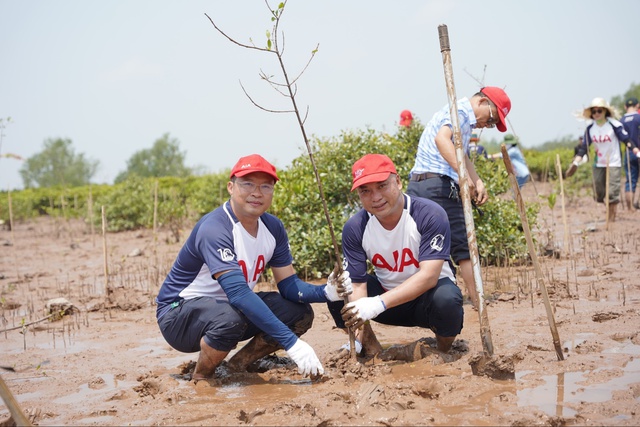 AIA Việt Nam tiếp tục chiến dịch Vì một hành tinh xanh - Ảnh 3.