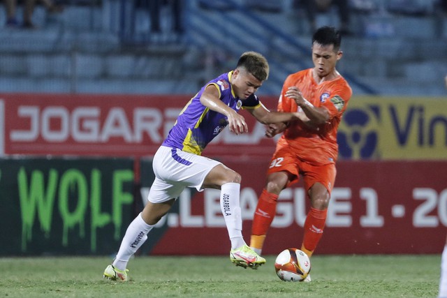 Tiền đạo U.22 Việt Nam 'vô duyên', CLB Hà Nội bất ngờ bị cầm chân - Ảnh 3.