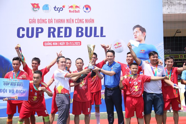 Xác định CLB đầu tiên dự VCK giải bóng đá Thanh niên Công nhân (Cúp Red Bull) - Ảnh 1.