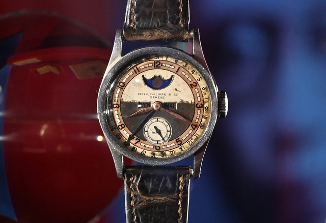 Chiếc đồng hồ Patek Philippe của hoàng đế cuối cùng Trung Quốc được bán 6,2 triệu USD - Ảnh 1.