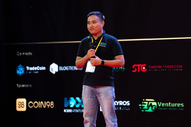 Đại diện K300 Ventures mở màn sự kiện Tour de Web3 ở Đà Nẵng