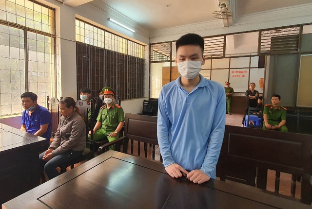 Đắk Lắk: Tự chuộc mình rồi lừa bán thiếu nữ 14 tuổi sang Campuchia - Ảnh 1.