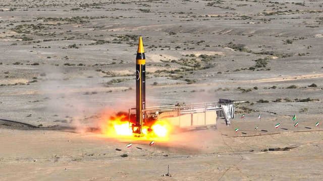 Iran phóng tên lửa đạn đạo mới sau tuyên bố của tướng hàng đầu Israel - Ảnh 1.