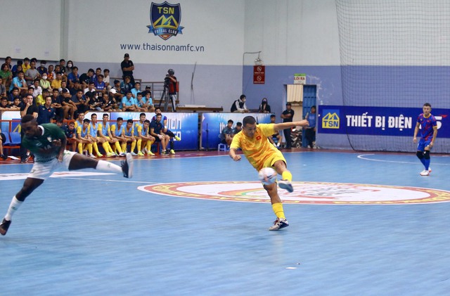 Đội tuyển futsal Việt Nam thắng tưng bừng 5-0 trước đội đẳng cấp World Cup - Ảnh 3.