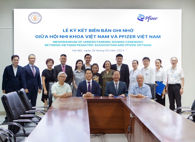 Pfizer Việt Nam và Hội Nhi khoa Việt Nam hợp tác chăm sóc sức khỏe trẻ em - Ảnh 1.
