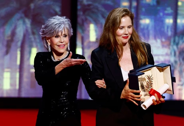 Phim 'Anatomy of a Fall' của nữ đạo diễn Pháp thắng Cành cọ vàng LHP Cannes - Ảnh 2.