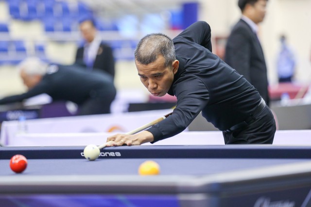 Trần Quyết Chiến ngược dòng nghẹt thở để vào tứ kết giải billiards World Cup - Ảnh 1.