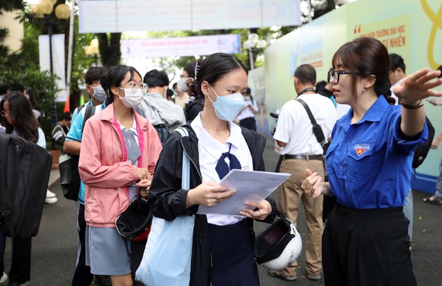 Trên 29.000 thí sinh 2 lần bước phòng kỳ thi đánh giá năng lực năm 2023 - Ảnh 2.