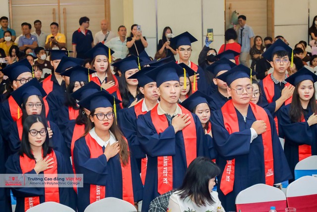 Cao đẳng Việt Mỹ: 'Tốt nghiệp là khởi đầu của những hành trình mới' - Ảnh 4.