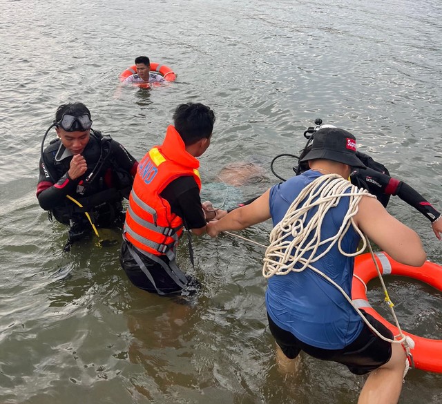 Ninh Thuận: Tìm thấy thi thể nạn nhân bị đuối nước trong hồ thủy lợi Sông Sắt - Ảnh 1.