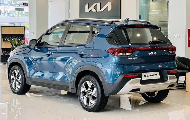 Giá bán Kia Sonet tại Việt Nam giảm 45 triệu đồng, đấu Toyota Raize - Ảnh 3.