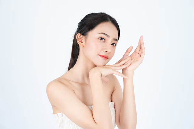 Thiếu hụt collagen và những hậu quả trên da - Ảnh 1.