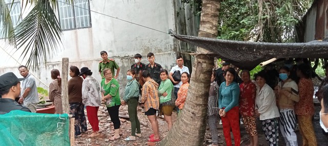 Tây Ninh: Bắt sòng bài bửu của 2 vợ chồng, tạm giữ 18 nghi can - Ảnh 1.