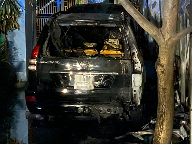 Quảng Ninh: Điều tra vụ cháy quán cafe, 1 ô tô hàng xóm bị thiêu rụi  - Ảnh 3.