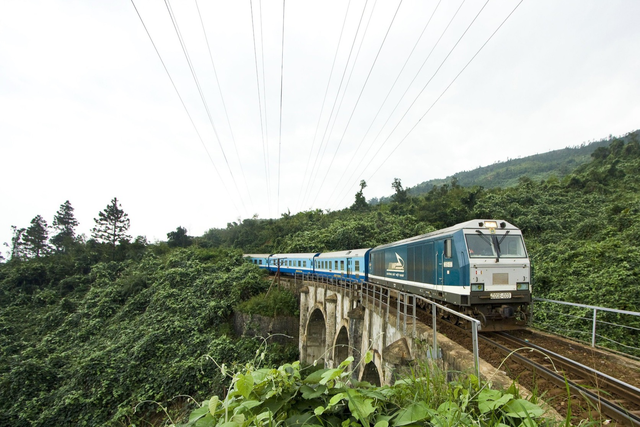  Tin tức đặc biệt trên báo in ngày 4.5.2023  - Ảnh 1.