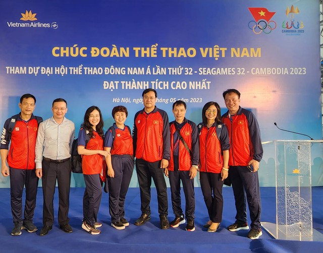 Đoàn thể thao Việt Nam chính thức sang Campuchia với kỳ vọng giành 120 HCV SEA Games 32 - Ảnh 2.