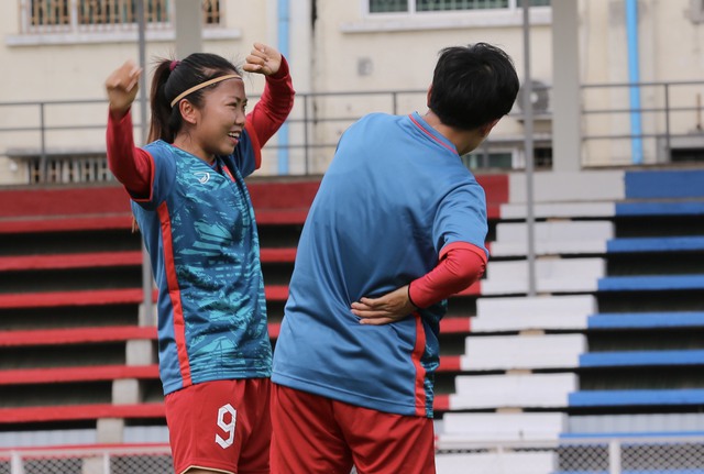 Bóng đá nữ Việt Nam dùng đội hình lạ đấu Malaysia trận ra quân SEA Games 32 - Ảnh 7.