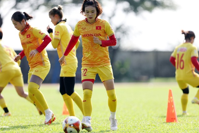 Bóng đá nữ Việt Nam dùng đội hình lạ đấu Malaysia trận ra quân SEA Games 32? - Ảnh 3.