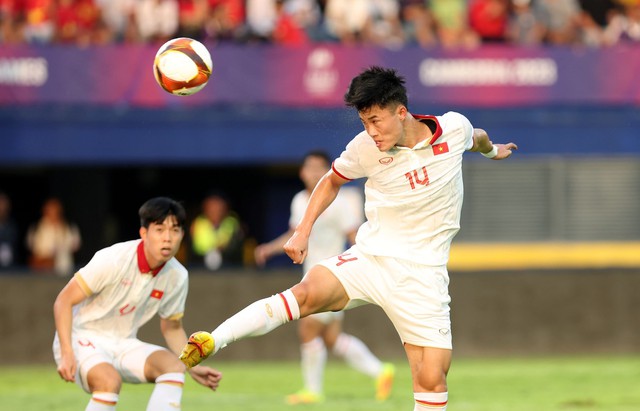 U.22 Việt Nam có chiến thắng thuyết phục 3-1 trước U.22 Singapore