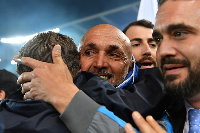 Napoli giành chức vô địch Serie A đầu tiên sau 33 năm - Ảnh 4.
