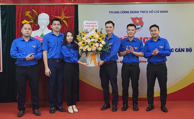 Thư ký Bí thư thứ nhất T.Ư Đoàn giữ chức Phó bí thư Tỉnh đoàn Hòa Bình - Ảnh 2.