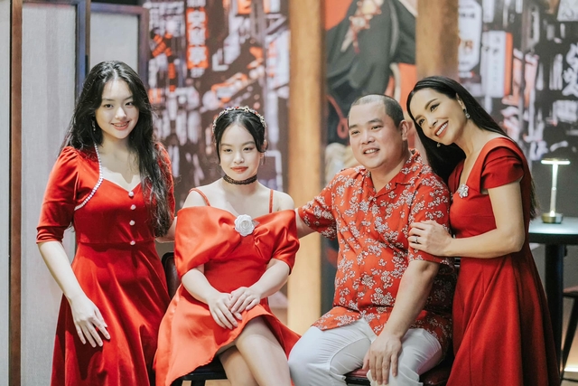 Thúy Hạnh tiết lộ hôn nhân 'đến với nhau từ tay trắng' với nhạc sĩ Minh Khang - Ảnh 2.