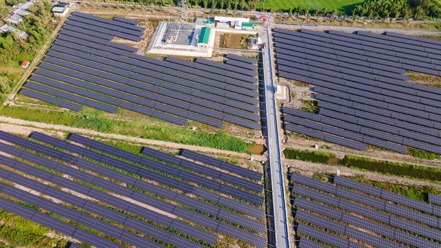 23 nhà đầu tư điện mặt trời kiến nghị Chính phủ gỡ tắc đàm phán giá điện - Ảnh 1.