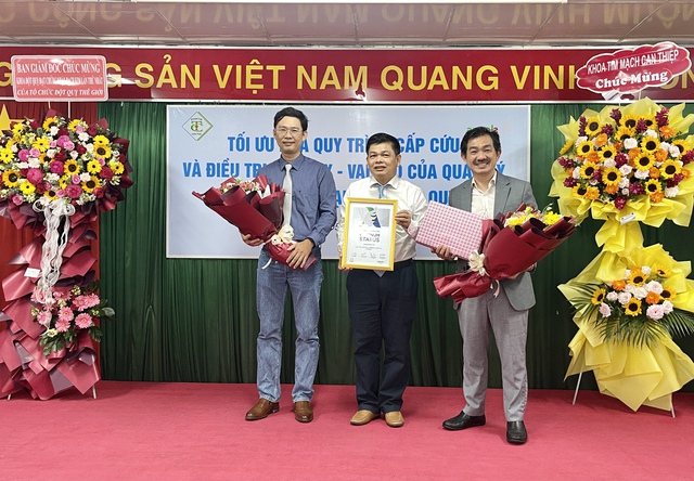 Bệnh viện Đa khoa Trung ương Cần Thơ đạt chuẩn Bạch kim trong điều trị đột quỵ - Ảnh 2.