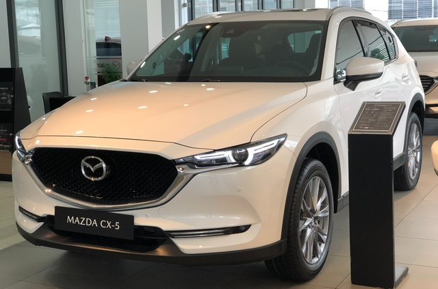 Giá bán Mazda CX-5 tại Việt Nam giảm cả trăm triệu đồng, đấu Honda CR-V - Ảnh 2.