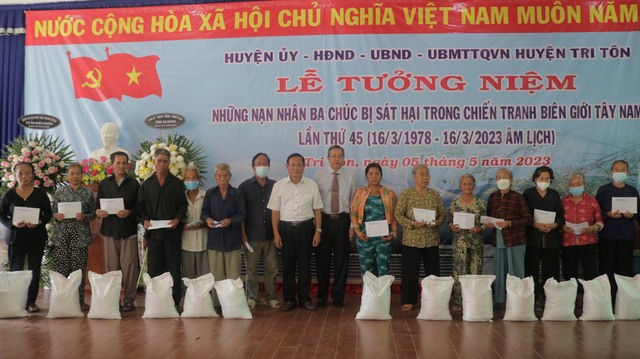 An Giang tổ chức lễ giỗ tập cho 3.157 người dân bị Pol Pot thảm sát - Ảnh 2.