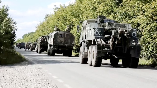 Chiến thuật 'giương đông, kích tây' của Ukraine - Ảnh 1.