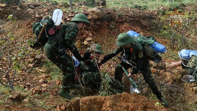 'Sao nhập ngũ 2023' tập cuối: Nhã Phương xúc động, bật khóc khi nhắc về gia đình - Ảnh 1.