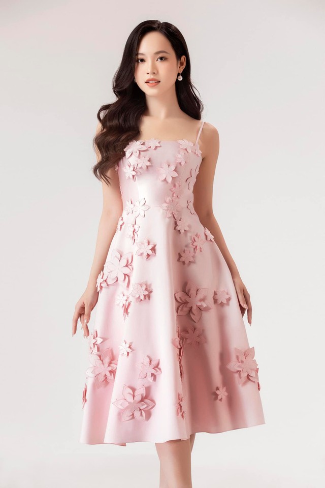 Đầm váy hoa dịu ngọt cho mùa hè