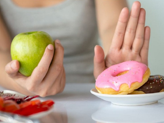 4 lầm tưởng phổ biến về trái cây làm cản trở nỗ lực giảm cân  - Ảnh 1.