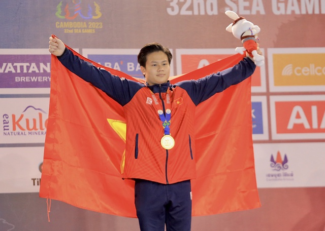 Khánh Phong đánh bại nhà vô địch thế giới - Ảnh 1.