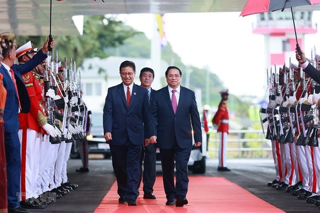 Thủ tướng Phạm Minh Chính tới Indonesia, dự Hội nghị Cấp cao ASEAN lần thứ 42  - Ảnh 1.