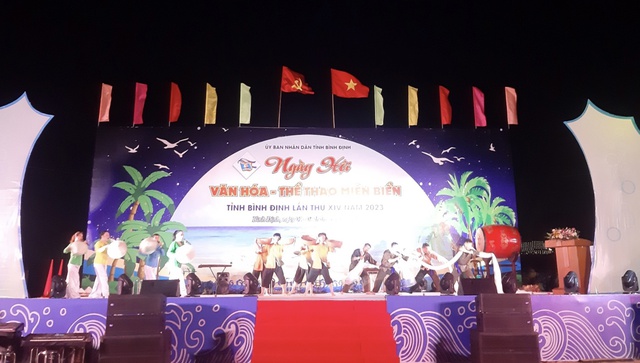 Bình Định: Hàng trăm ngư dân có dịp trao đổi kinh nghiệm tại ngày hội văn hóa - Ảnh 1.