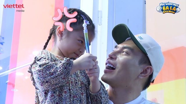 Lê Dương Bảo Lâm 'hoảng' khi các con bị 'áp lực tinh thần' - Ảnh 2. Lê Dương Bảo Lâm 'hoảng' khi các con bị 'áp lực tinh thần' - Ảnh 2.