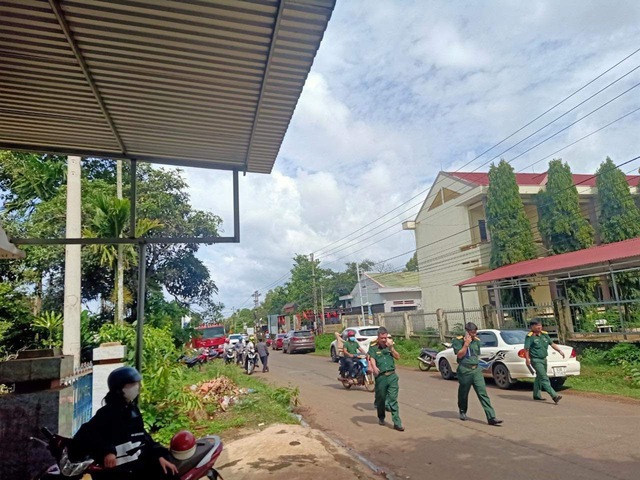 Đã bắt được 6 nghi phạm trong vụ tấn công trụ sở công an ở Đắk Lắk - Ảnh 2.