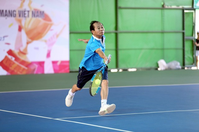 Hào hứng Giải quần vợt giao lưu chào mừng ngày Báo chí Cách mạng Việt Nam - Ảnh 8.